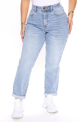 Meet Your Mom Jeans - Medium Blue Wash Ins Street